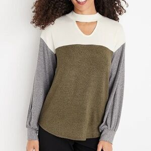 Maurices Cutout Mixer Tee Olive Green White Gray Color Block Cozy Medium Women’s